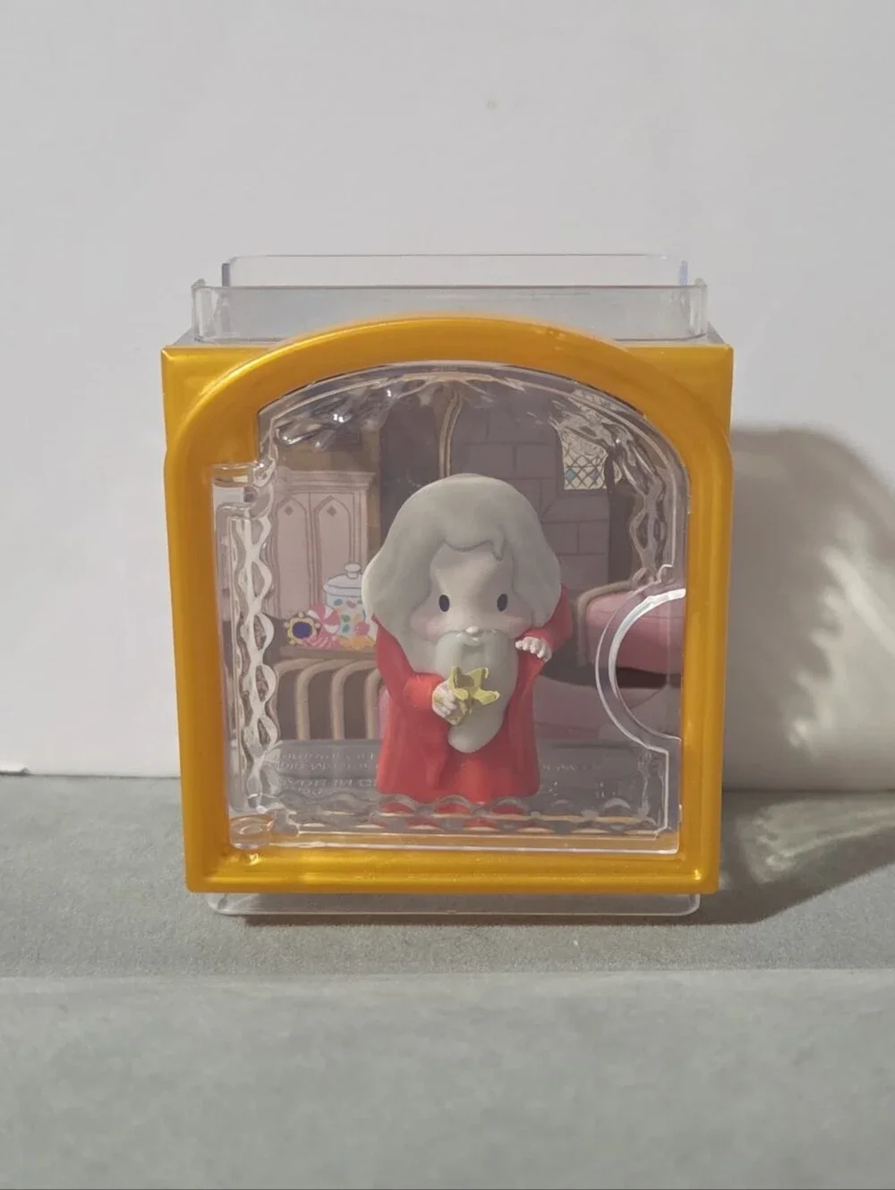 Harry Potter Magical Minis: Albus Dumbledore Philosopher's Stone infirmary scene